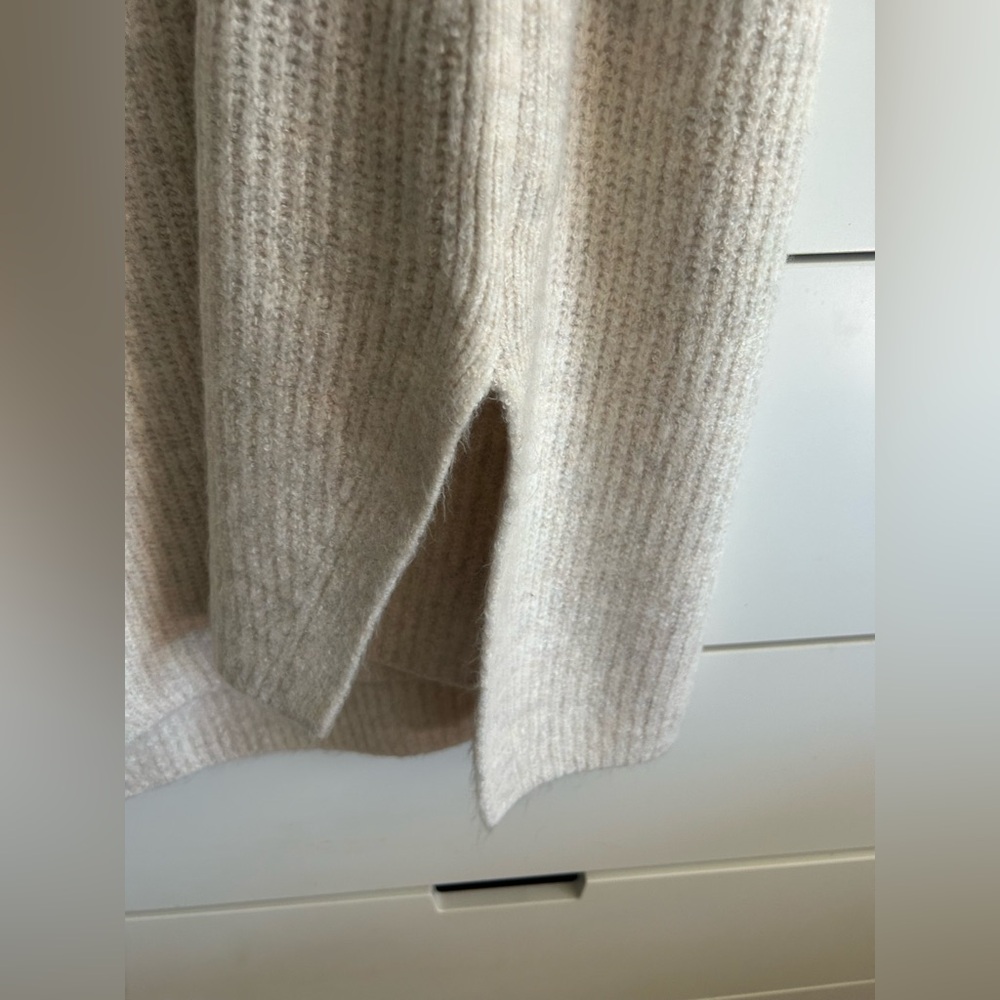 NWT CeCe Cream Sleeveless Sweater Knit Top - Picture 5 of 10